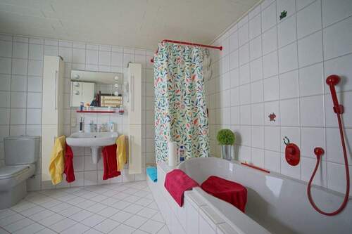 weiteres Badezimmer im EG - 