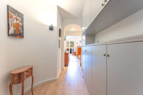 Diele mit Klappbett - 