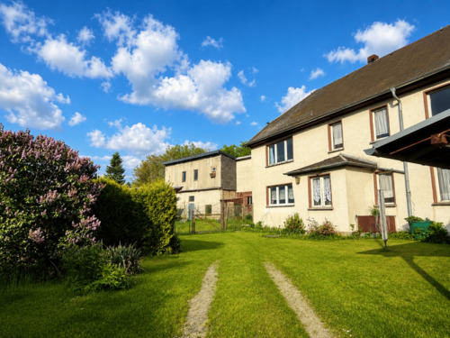 Haus Vorderansicht - 6 Zimmer Mehrfamilienhaus, Wohnhaus zum Kaufen in Saalfeld