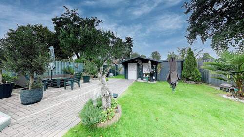 Garten + Gartenhütte - Doppelhaushälfte mit 111,00 m² in Duisburg zum Kaufen