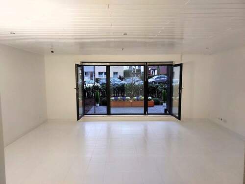 Wohnzimmer 35 qm erweiterbar - 3 Zimmer Etagenwohnung zum Kaufen in Düsseldorf