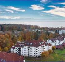 Lichtdurchflutetes Dachgeschoss mit Alpenblick und Seeschnipsel - ruhiges Wohnen in Friedrichshafen