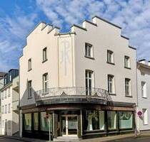 Attraktives Ladenlokal, hochwertig kernsaniert. Gute Sichtbarkeit mit großer Schaufensterfront - Königswinter Niederdollendorf