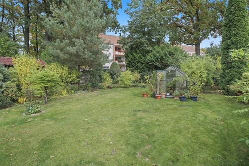 Grundstück - Grundstück mit Potenzial zur Wohnbebauung in Erkner: Bebauung nach B-Plan, Bestandsgebäude vorhanden