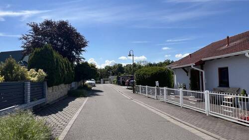 Anliegerstraße - 