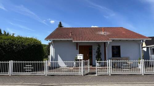 Wohnhaus - 2 Zimmer Einfamilienhaus zum Kaufen in Weißenfels