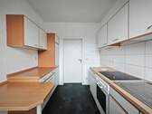 Küche - ZWEI ZIMMER mit EINBAUKÜCHE - 294,00 EUR Kaltmiete, ca.  50,60 m² Wohnfläche
