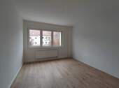 Wohnzimmer - 2 Zimmer Etagenwohnung in Kitzscher