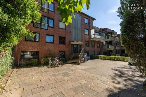 Außenansicht - 3-Zimmerwohnung mit Entwicklungspotential in Hamburg-Rahlstedt