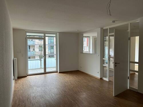 Großzügiges Wohnzimmer - 2 Zimmer Etagenwohnung zur Miete in Glinde