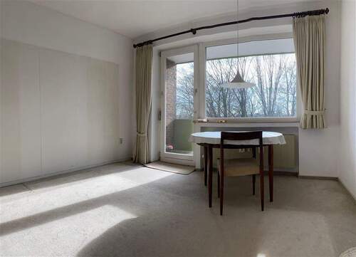 Wohnzimmer Südwest-Ausrichtung - 2 Zimmer Etagenwohnung in Delmenhorst