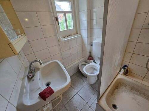 Haus 1 - 2. OG - Bad - 