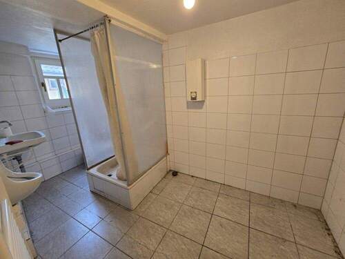 Haus 1 - 2. OG - Bad - 