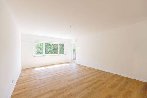 Wohnzimmer - 3 Zimmer Etagenwohnung zur Miete in Ludwigsburg