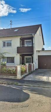 Frontansicht - Viel Platz - handwerkliches Geschick gefragt - BESICHTIGUNG SA, 8.11.25