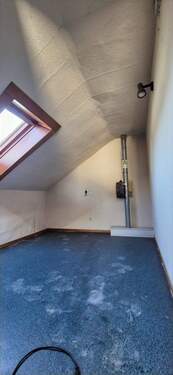 Dachstock Kammer Ist-Zustand - 