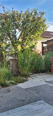 Vorgarten - 6 Zimmer Doppelhaushälfte in Ilsfeld