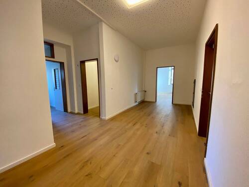 Flur / Wartebereich - 