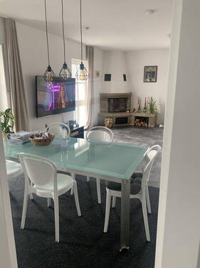 Bild 1 - Wohnen wie im Penthouse: 3 Zimmer, Kamin und ca. 100 m² Dachterrasse in Mönchengladbach