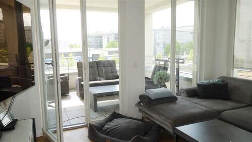 Wohnraum/Terrasse - 2 Zimmer Etagenwohnung zur Miete in Düsseldorf