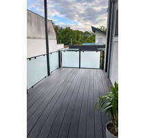 Wohnen am Rhein, helle 3-Zimmer-Wohnung mit Terrasse und Balkon - Bonn Plittersdorf
