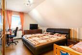 Schlafzinmmer 1 oben - 