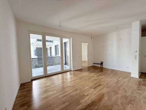 Offenes Wohnzimmer - 2 Zimmer Etagenwohnung in Berlin