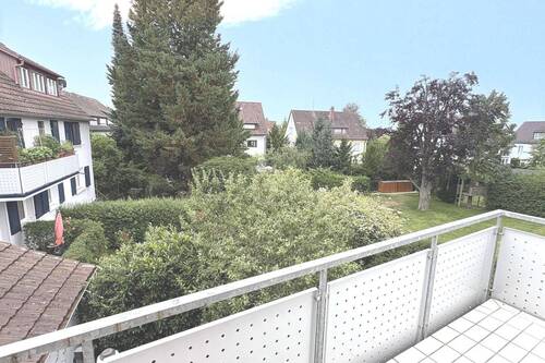 Aussicht - 3-Zimmer-ETW im 1. OG mit Südbalkon