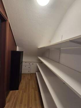 Garderobe_im_Schlafzimmer_2 - 