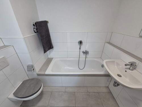 Badewanne_und_Dusche_2 - 