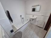 Badewanne_und_Dusche_3 - 