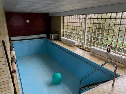 Schwimmbad - 