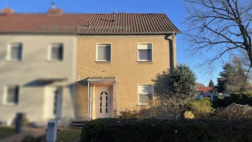 Reihenendhaus - Hier steckt Zukunft drin! - 59.000,00&nbsp;EUR Kaufpreis, ca.&nbsp; 75,00&nbsp;m&sup2;&nbsp;Wohnfl&auml;che