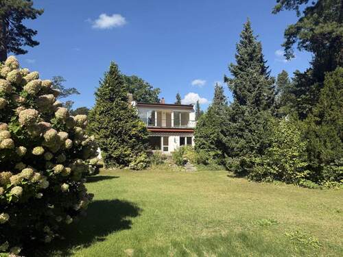 Idyllischer Garten - 5 Zimmer Einfamilienhaus in Berlin
