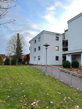 Außenansicht - Platz für Familie & Leben: 4-Zimmer-Wohnung in ruhiger Lage von Villingen