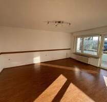 Helle 4-Zimmer Wohnung mit Balkon und Garage in Metzingen