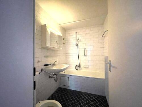Badezimmer Einliegerwohnung - 