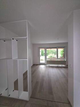 Blick ins Wohnzimmer.jpg - 