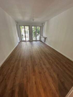 Zimmer 1 - Top-renovierte 4-Zimmerwohnung nahe Zollhafen & Rhein