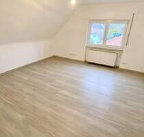 Schicke, komplett sanierte 3 ZW in gepflegtem 4 FH ! - Frankfurt Sossenheim