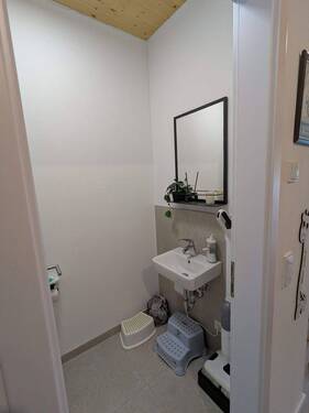 WC 1.jpg - 