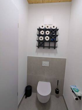 WC 2.jpg - 