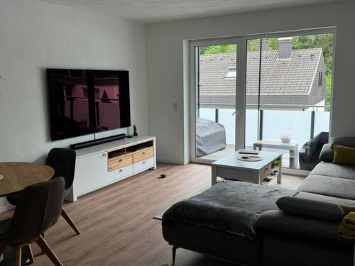 Wohnzimmer 1 - 3 Zimmer Etagenwohnung zur Miete in Siegen