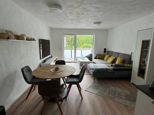 Wohnzimmer - 3 Zimmer Etagenwohnung in Siegen