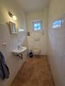 Haupthaus: EG - separates Gäste WC - 