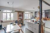 Bild 2 - 5 Zimmer Etagenwohnung zum Kaufen in Nürnberg