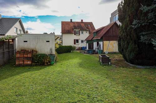 Bild 1 - Freistehendes Einfamilienhaus mit großem Garten und vielseitigen Möglichkeiten