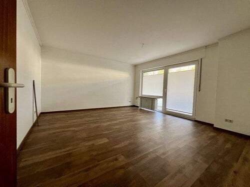 Zimmer 2 - Büro in Bad Pyrmont zum Kaufen