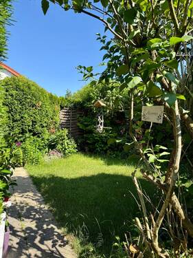 Garten - Doppelhaushälfte mit 130,00 m&sup2; in Obersulm zum Kaufen