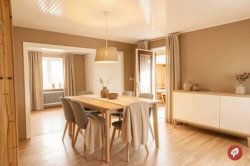 Wohnbereich mit Terrasse - (KI generiert) - 